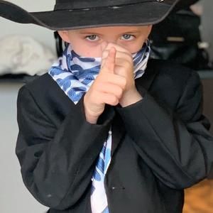 Meet your Posher, Colt